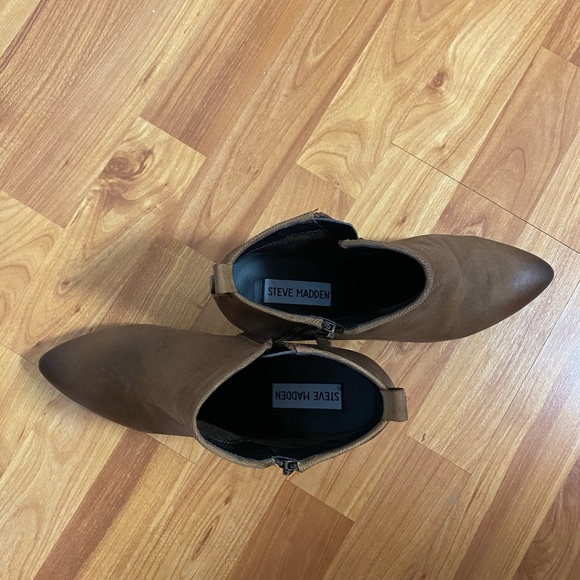 Steve Madden Julius Ankle Bootie - Picture 8 of 8